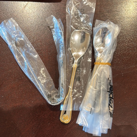 100% Authentic Zepter Venu Set 48 piece fork, knife, server wear, spoon and more - Picture 6 of 8